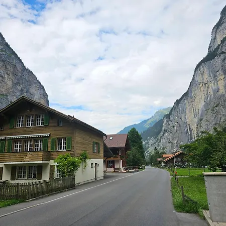 Chalet Baerli Lauterbrunnen Buitenkant foto